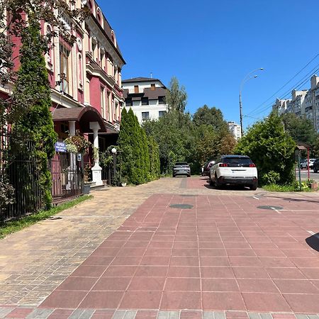 Hotel Lavilia Киев Екстериор снимка