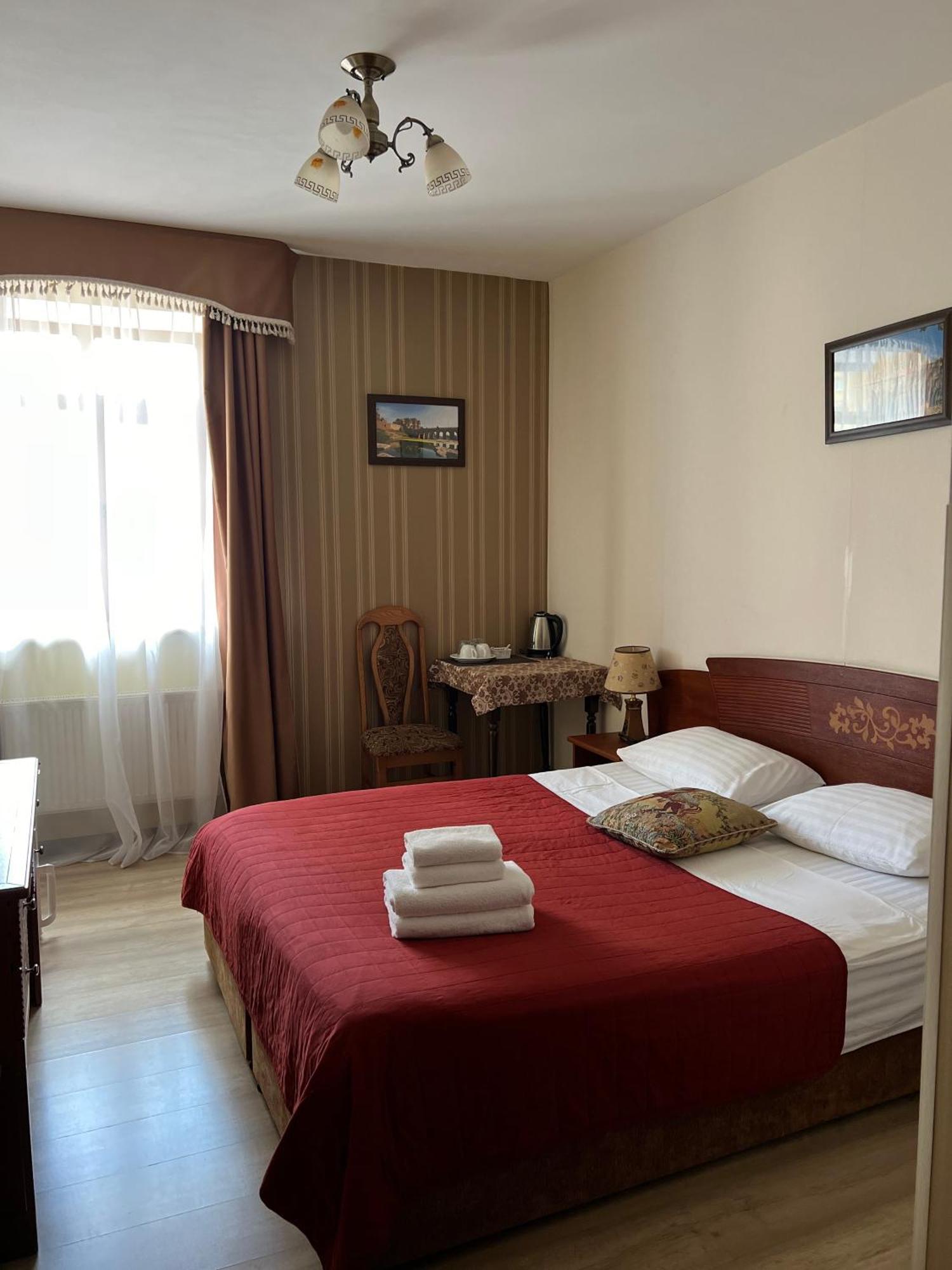 Hotel Lavilia Киев Екстериор снимка