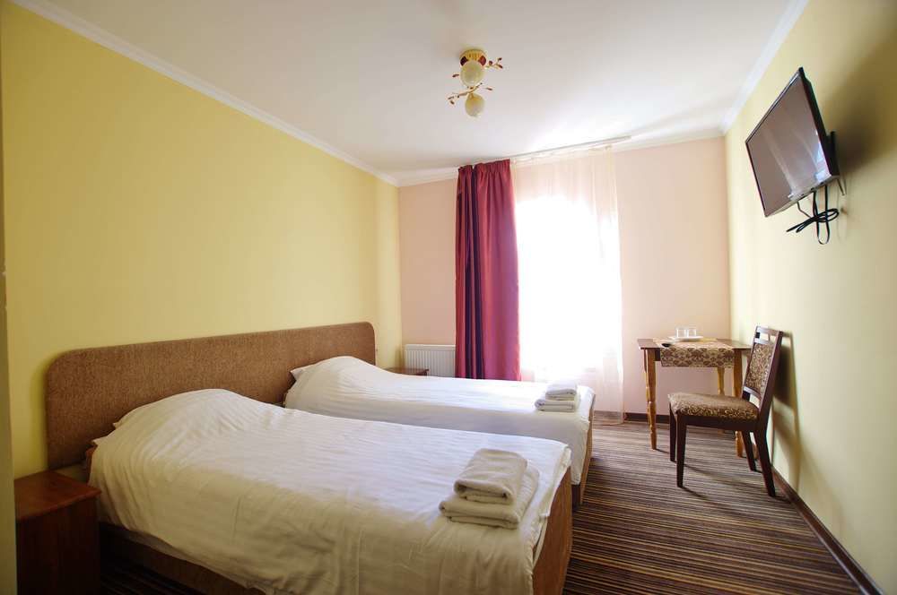 Hotel Lavilia Киев Екстериор снимка