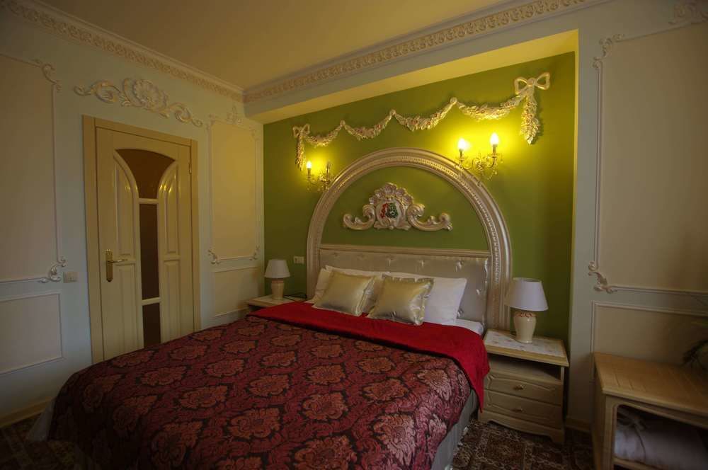 Hotel Lavilia Киев Екстериор снимка