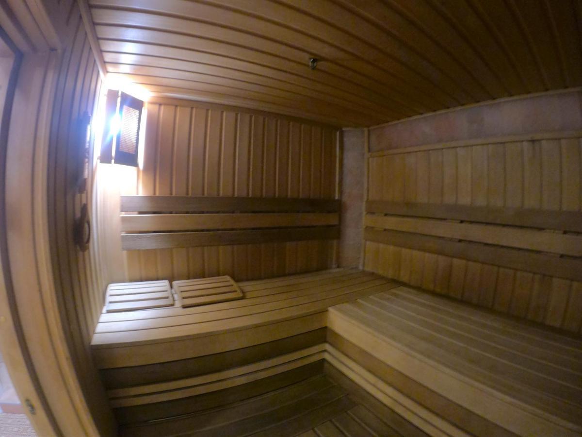 Hotel Lavilia Киев Екстериор снимка